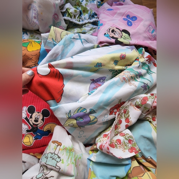 Vintage disney sheets and more bundle - Picture 10 of 15